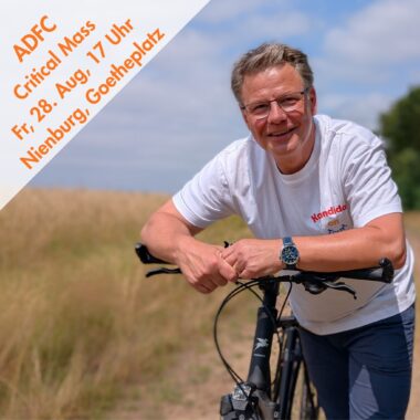 Martin Franke fährt beim Critical Mass in Nienburg mit.
