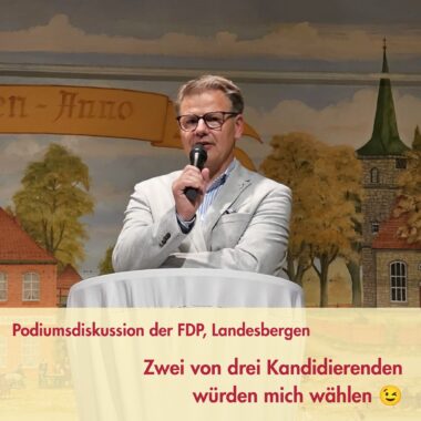 Martin Franke während der Podiumsdiskussion des FDP-Kreisverbandes Nienburg.