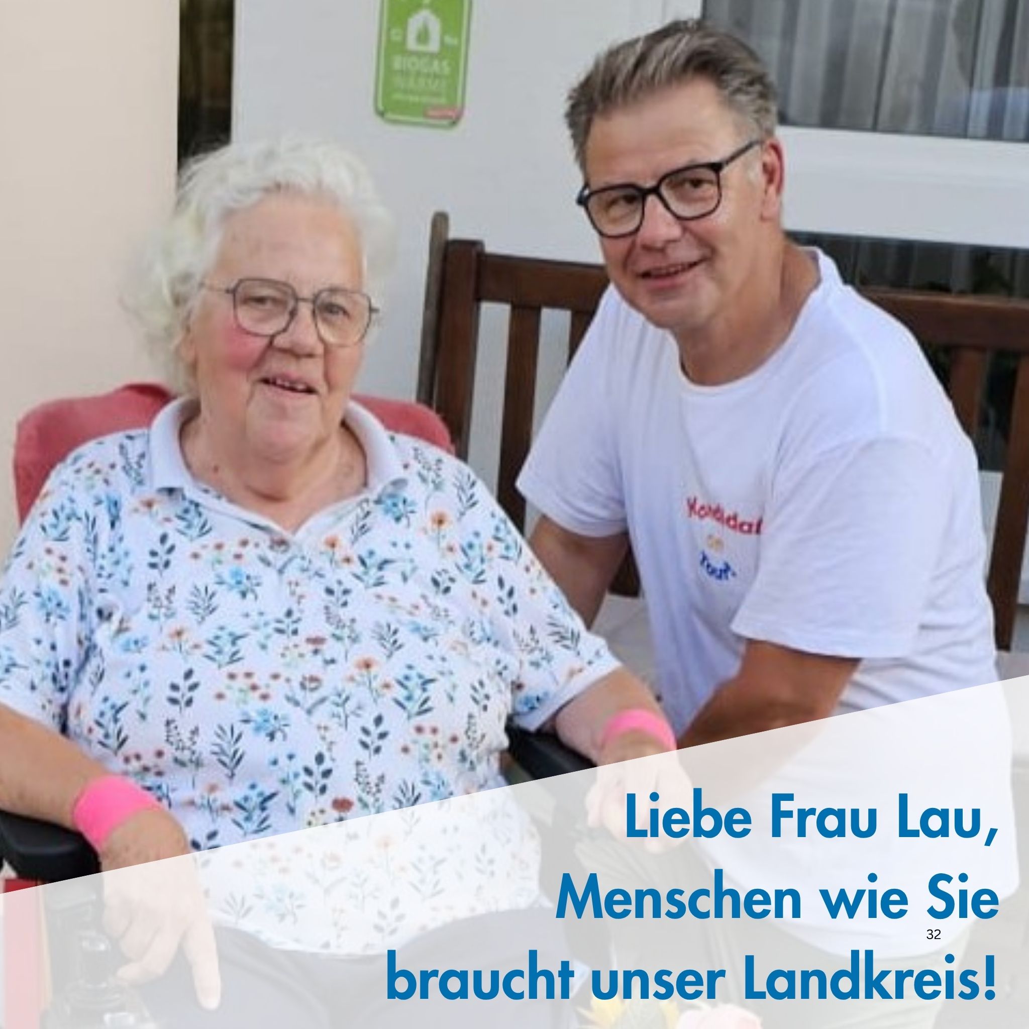 Martin Franke in Stolzenaus DRK Altenzentrum beim Besuch von Edit Lau.